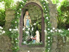 Lourdes-i_barlang.jpg